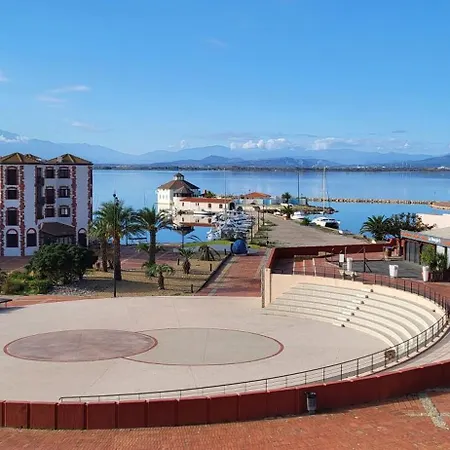Vue Panoramique, Piscine, Parking, Proche *
